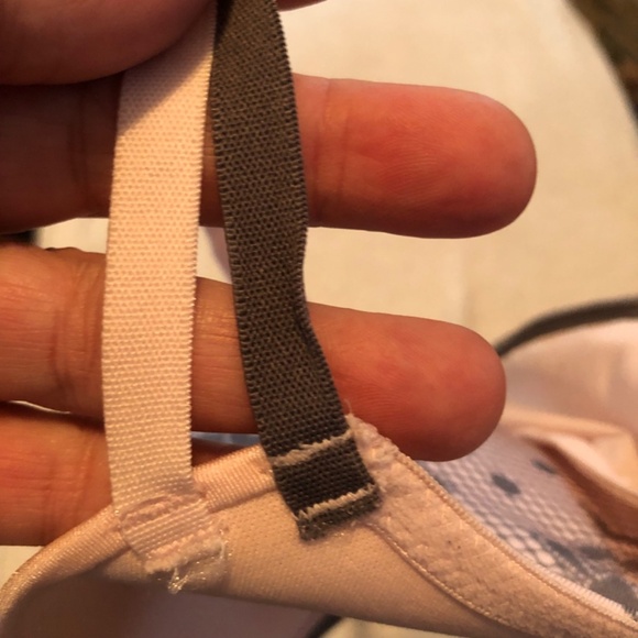 Deesse lingerie bra size 44 D - pink and grey, new or tried on - Picture 5 of 7